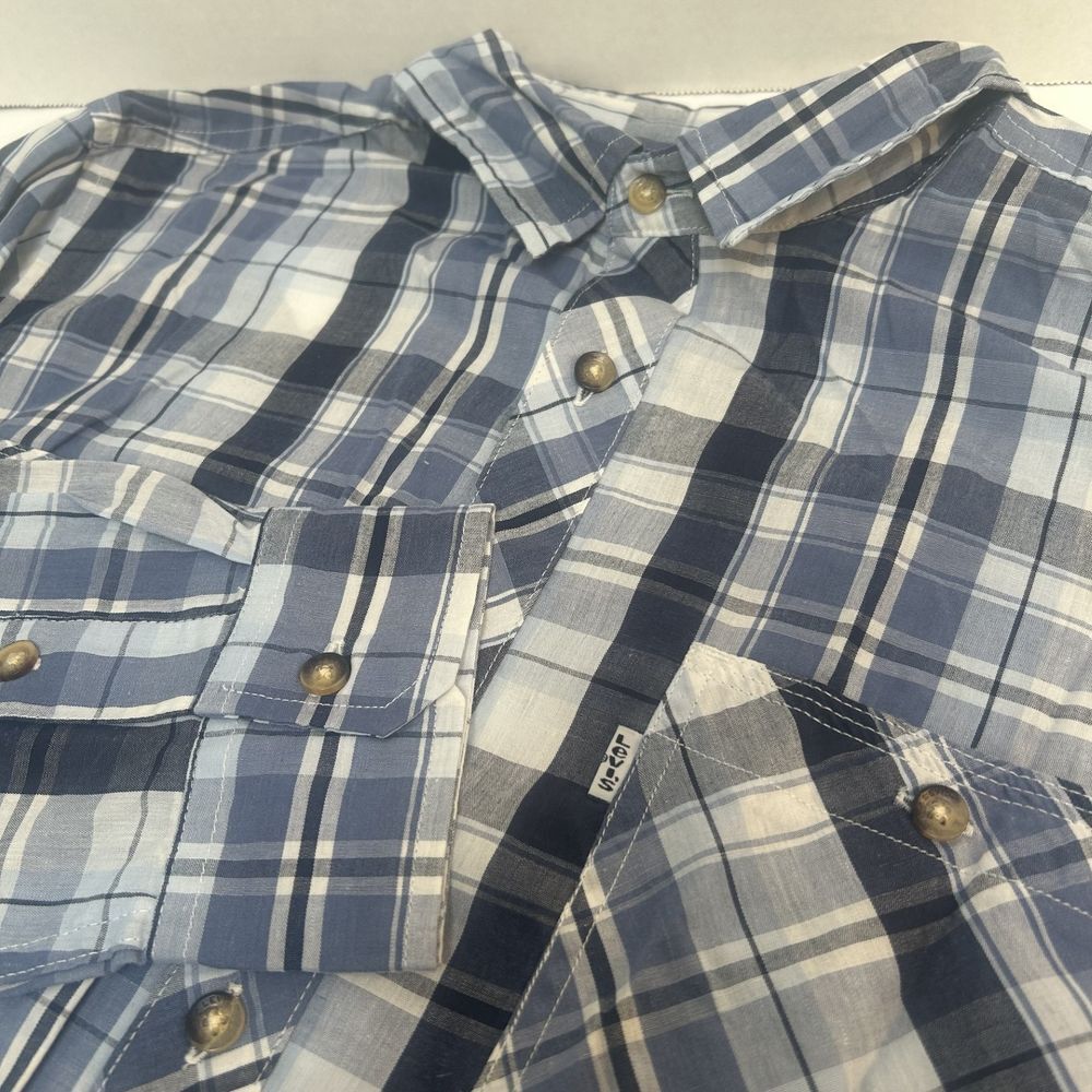 LEVI'S BLUE PLAID Button Front Shirt in‎ size Medium